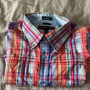 Tommy Hilfiger Men's Colorful Plaid Button-Down Shirt